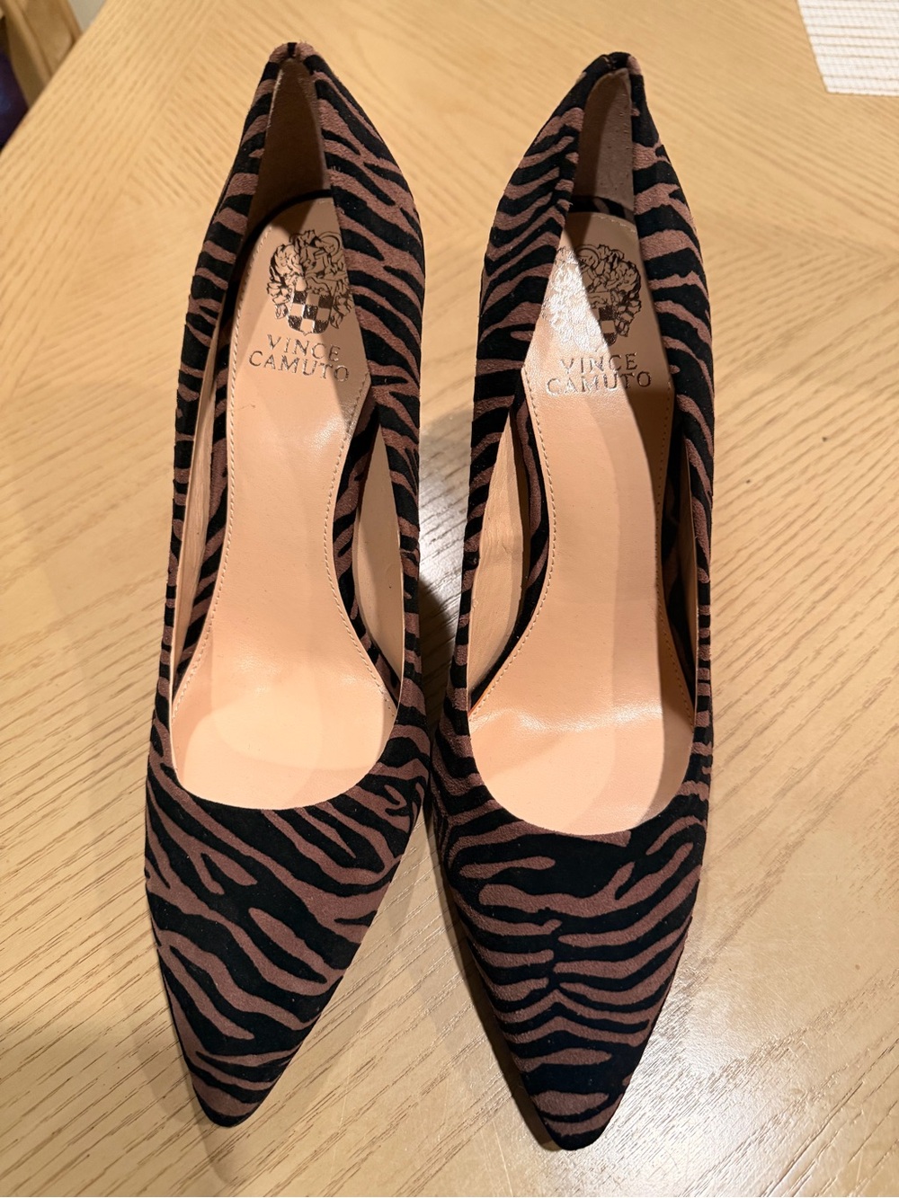 Vince Camuto Zebra Print Pointed Toe Stiletto Pumps Size 10